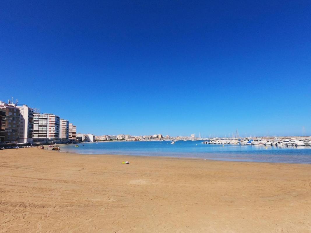 Apartamento En Torrevieja A 50M Playa Eksteriør bilde